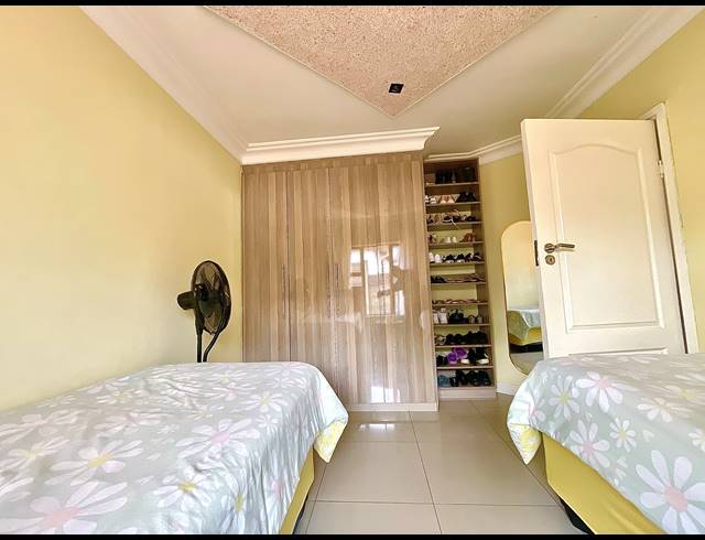 3 BEDROOM SECTIONAL TITLE FOR SALE IN MONTCLAIR